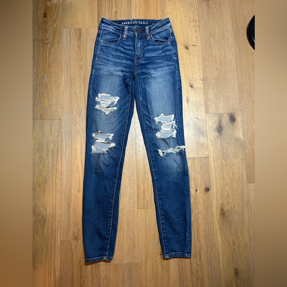 Size 0 long hi rise jegging ripped skinny jeans, American Eagle size 0